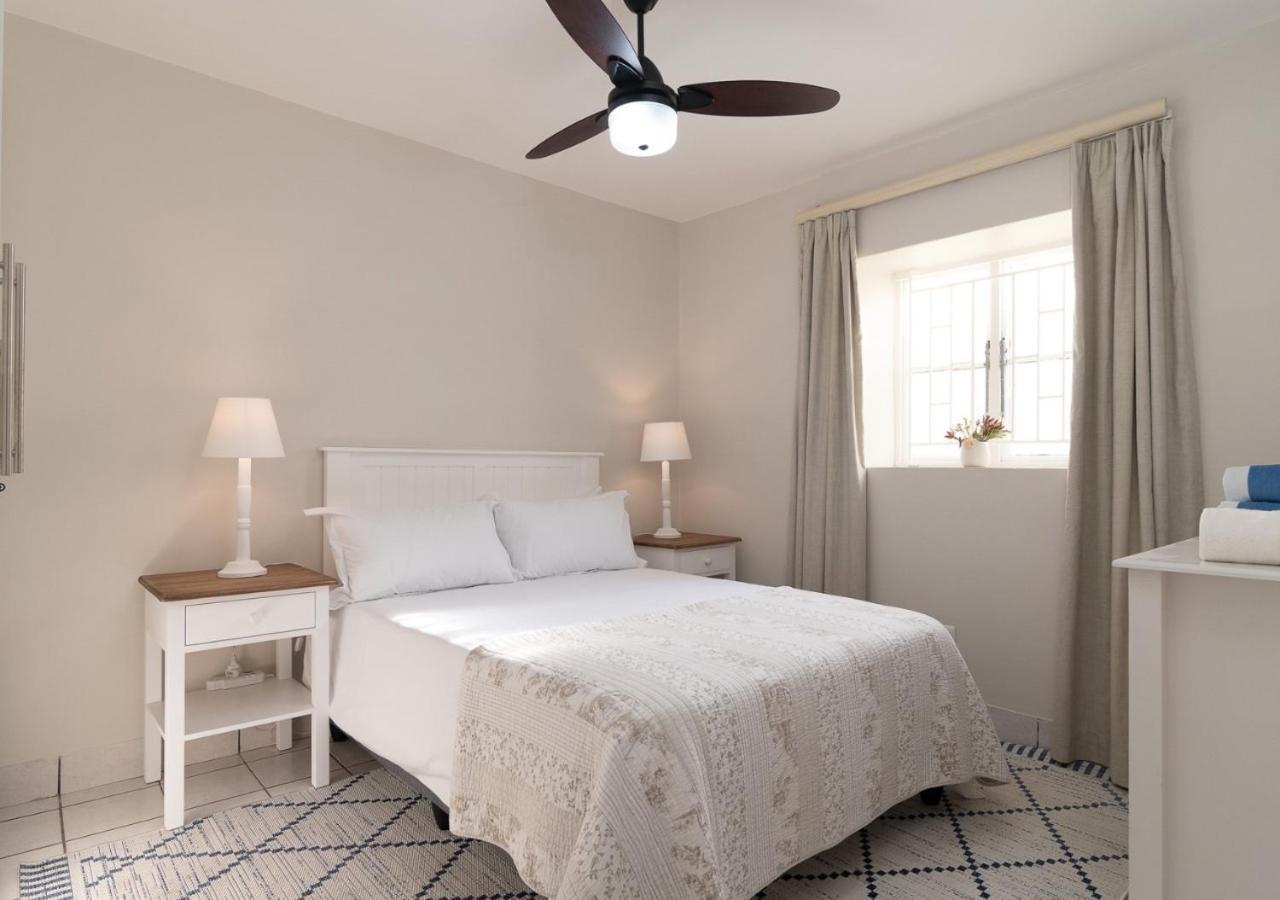 Skiathos At Beachfront Apartments In Shakas Rock Μπαλίτο Εξωτερικό φωτογραφία